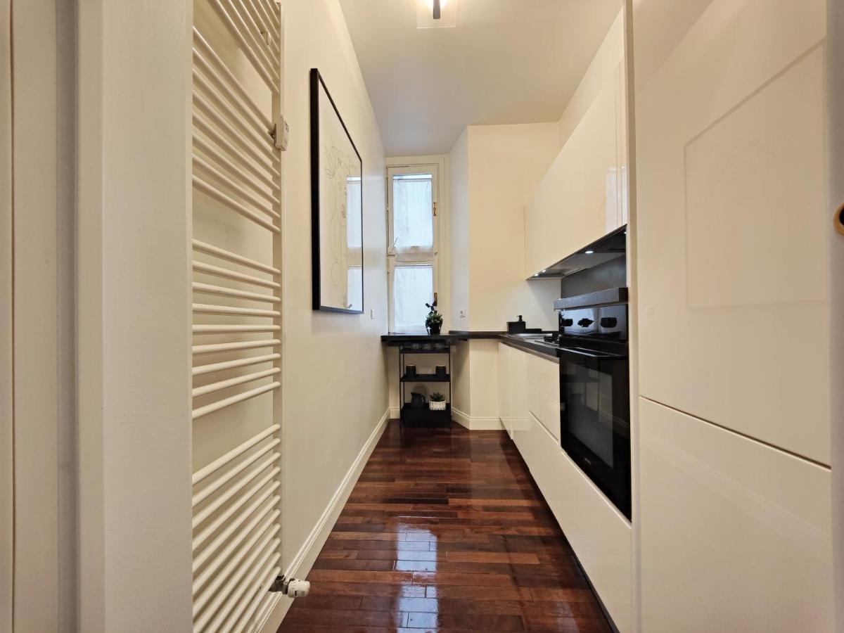 Designed Pop Apartment 2 Bedrooms, 2 Baths In Milan Center - Wifi, Ac, Steps From Subway M1 And M2, Central Station And Airport Connected Extérieur photo